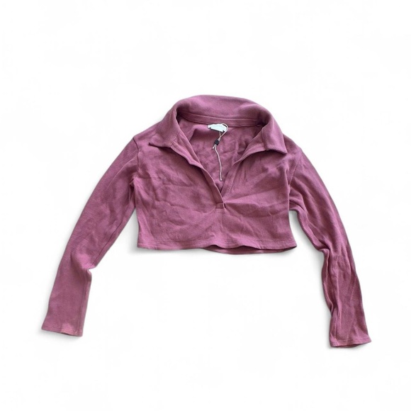 Lovers + Friends Tops - Pink / purple Long Sleeve Cropped Top